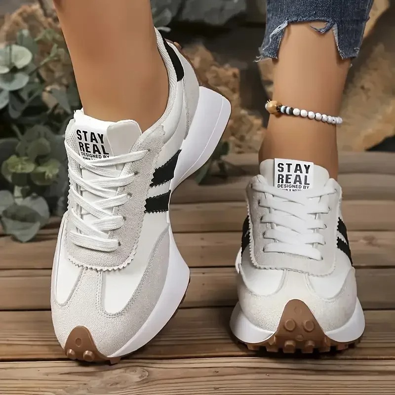 デザイナースニーカー女性スポーツシューズスニーカー厚底カジュ - Running Shoes Women のレビューと価格