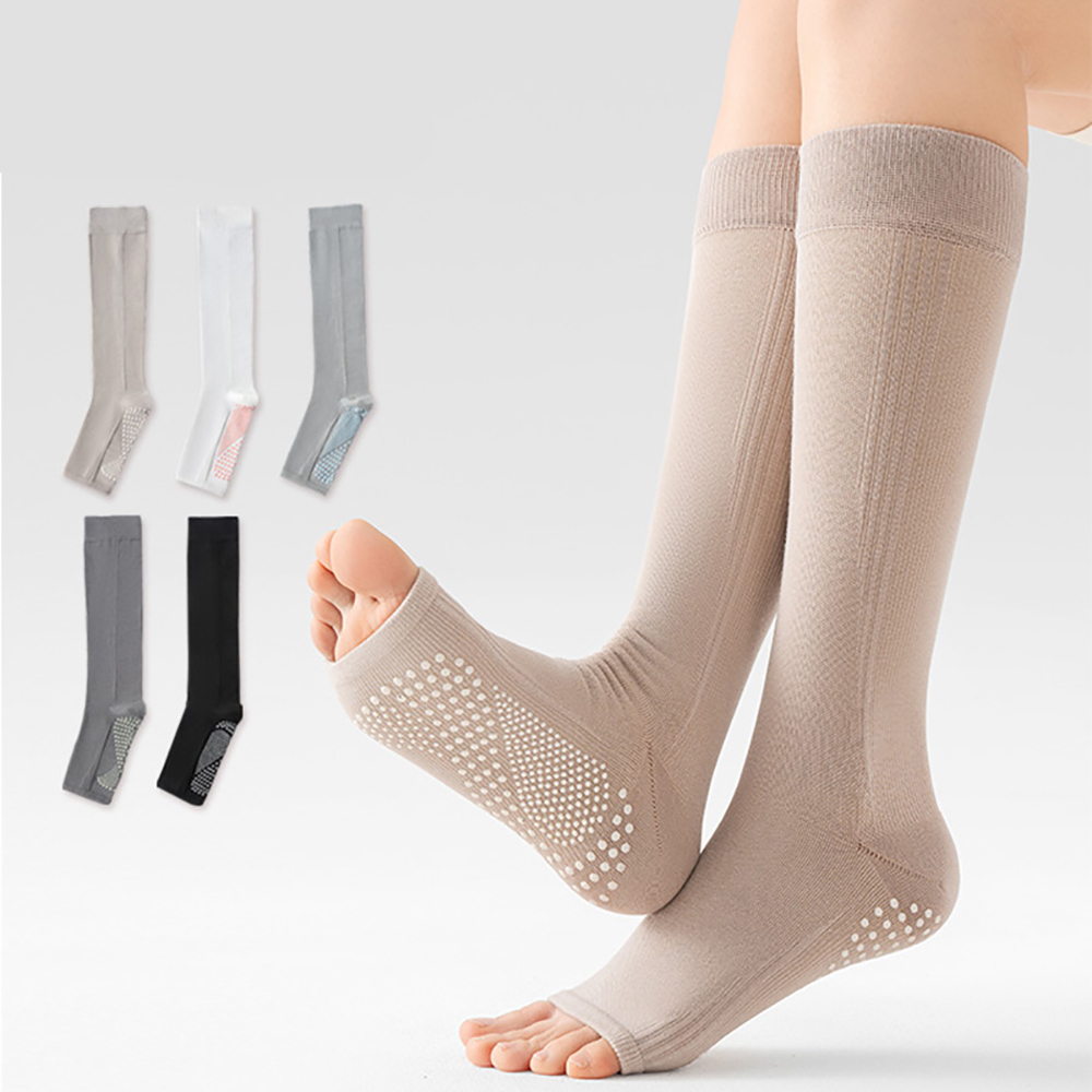 プロ仕様のオープントゥヨガソックス。滑り止め加工を施した、女 - Sports Socks のレビューと価格