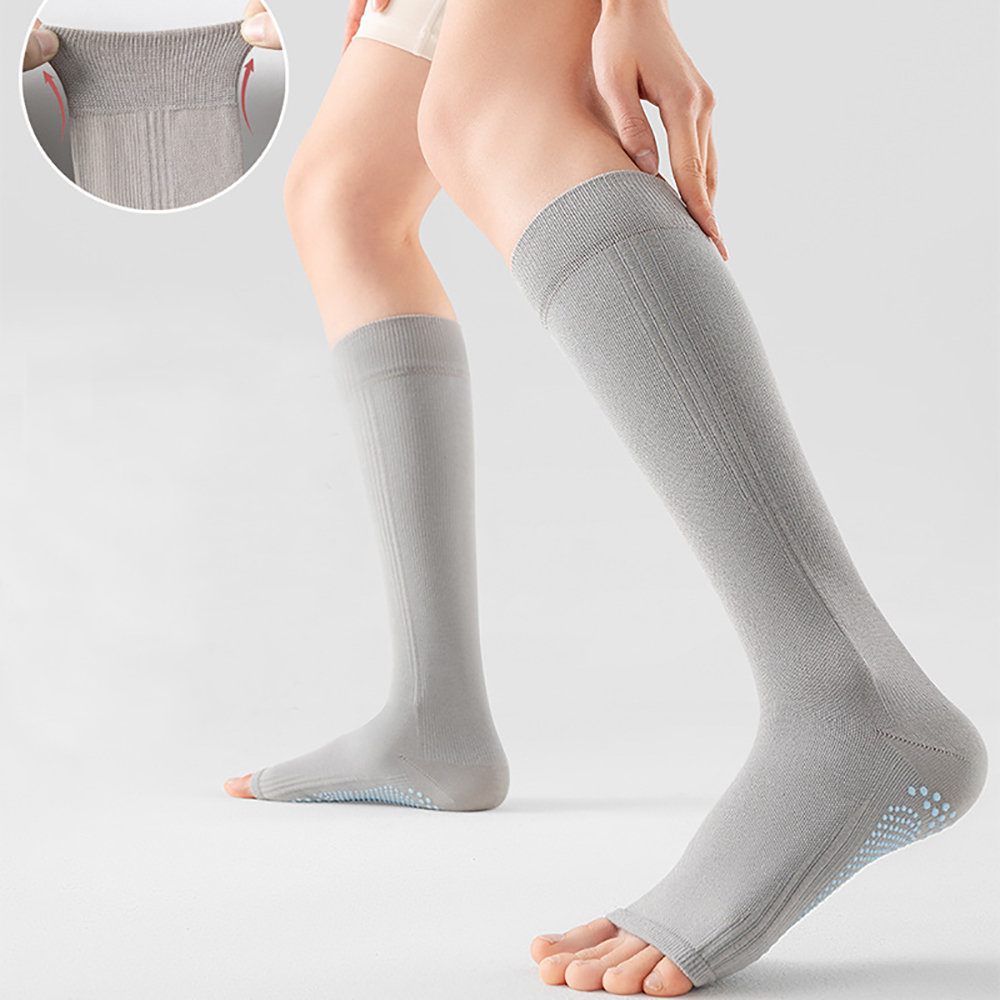 プロ仕様のオープントゥヨガソックス。滑り止め加工を施した、女 - Sports Socks のレビューと価格